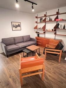 Appartement Mid Century 2 Chambres avec Jardin