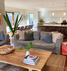 Blairgowrie Beach House a Family Getaway with Firepit