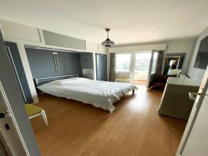 Apartment for 5 people with sea view