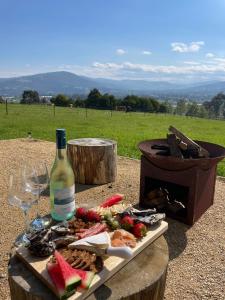 NEW Luxury Cabin with Scenic Views & Farm Charm