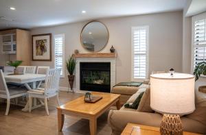 Palm Paradise private pool 4beds 3 baths sleeps 9