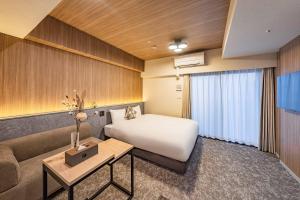 Apartment Hotel 11 Shinimamiya 3