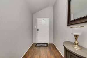 3BD Home Garage HWY 360 Grand Prairie GP020