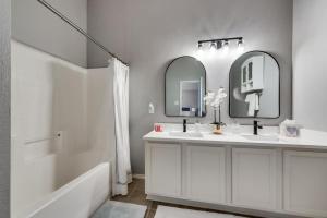 3BD Home Garage HWY 360 Grand Prairie GP020