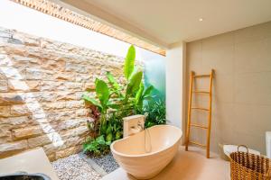 Stemar - 4 Bedroom Private Pool Villa in Kerobokan