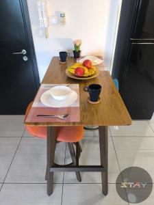 Almas Couple Warm N Stylish Seaview Studio By STAY