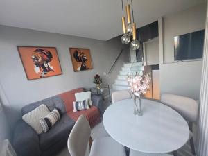 Flat Triplex - Conforto a poucos metros da Berrini e Shopping