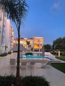 Cozy Poolfront Apartment located inside the HARD ROCK CAFE