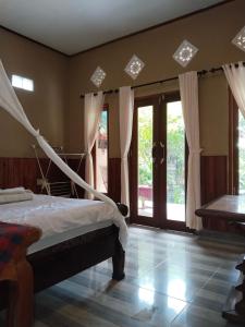 Khailash Warung and Home Stay