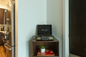 Modern Serenity Apartment for a Comfortable Stay