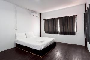 XX Mitr Inn Khaosan Street - มิตร อินน์ ตรอกข้าวสาร