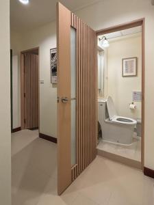 TinyLily House Cozy Studio near MRT Chinatown