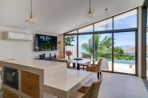 Villa Olympia 2Br Sea View Pool Breakfast