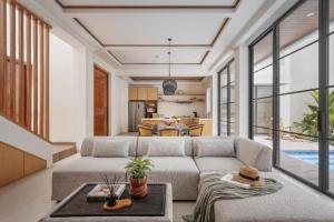 Elegant 3BR Sanctuary near Berawa Beach