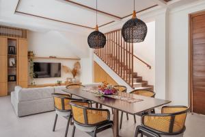 Elegant 3BR Sanctuary near Berawa Beach