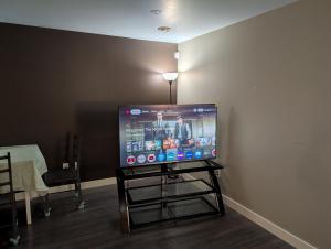 2-Room Suite in South Edmonton