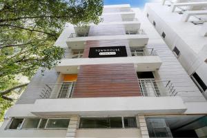 Super Townhouse Marathahalli Near Sri Nagalingeshwar Swamy Temple Formerly Hotel Avenue