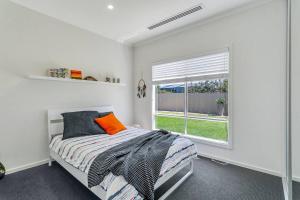 52 Morrison Ave - Luxury - Wi-Fi - No Linen Included