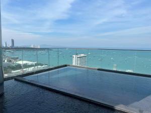 芭提雅 市中心 酒店公寓预订 无边泳池 海滩 日光浴 健身房