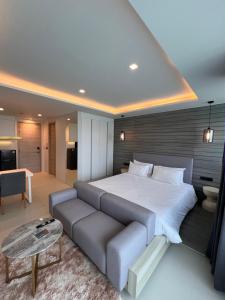 Utopia Karon Sea View Apartments