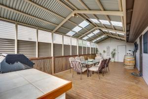 Najala - 2 Pioneer - Pets Negotiable - No Linen Included