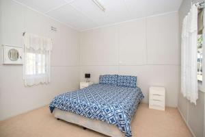 So Close to the Beach - 450m to Mollymook surf