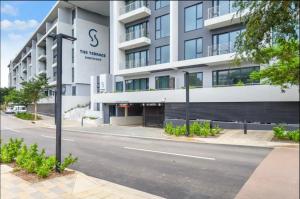 Luxurious Executive Gem in Sandton with Inverter.