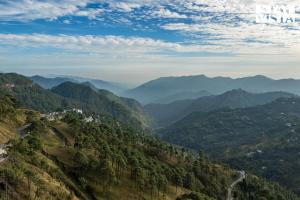 StayVista at Avasa Stays with Views, Jacuzzi, Meals