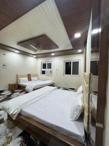 Baghdad Palace Near Dargah sharif