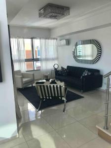 Eclectic 3 levels and 5 bedrooms penthouse