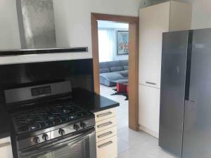 Eclectic 3 levels and 5 bedrooms penthouse