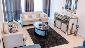 3 levels and 5 bedrooms penthouse with a great view