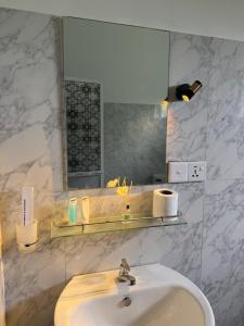 Bliss Highway Apartment