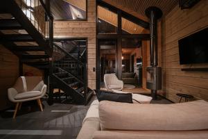 Levi Blackberry B by Aavalevi