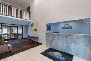 Days Inn by Wyndham Lincoln