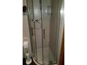 Gemütliches Ferienhaus mit Pool in Blankenburg