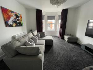 Holdsworth House Apartments