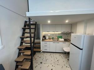 Ano Poli Studios Young Loft