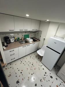 Ano Poli Studios Young Loft