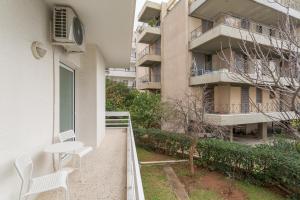 Beachside Apartment - Available per month