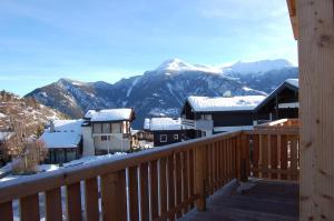 Katver 72, joli appartement avec balcon, proche du centre du village