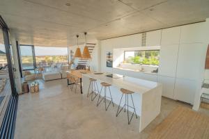 Salty Villa by Aura Collection