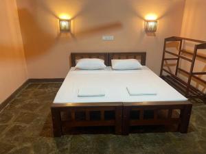 Emma safari udawalawa