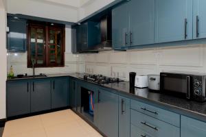 Blue Horizon Apartments