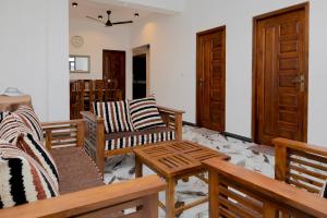 Blue Horizon Apartments