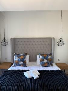 Spacious 1 Bedroom Table Mountain Views