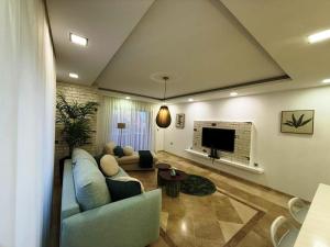 Luxury 100 sq.m. sea view apartment