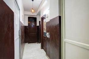 Super Hotel O Green Park Residency