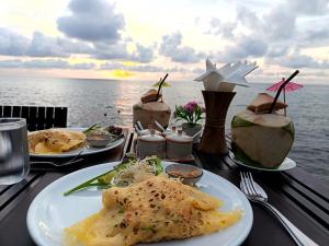Chang Buri Resort & Koh Chang Hillside