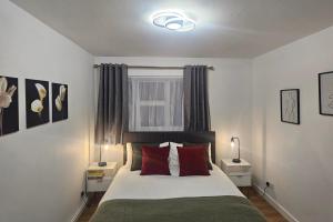 London Chic Apt great location free parking